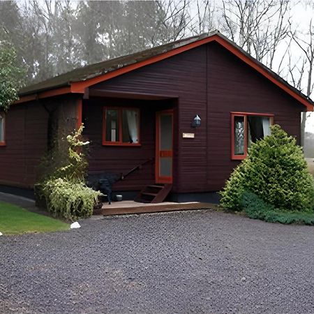 Tullochwood Lodges Форрес Экстерьер фото