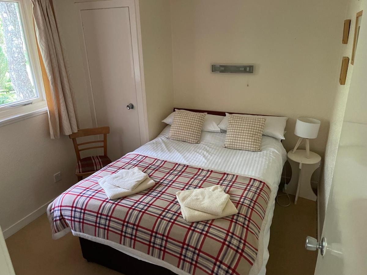 Tullochwood Lodges Форрес Экстерьер фото