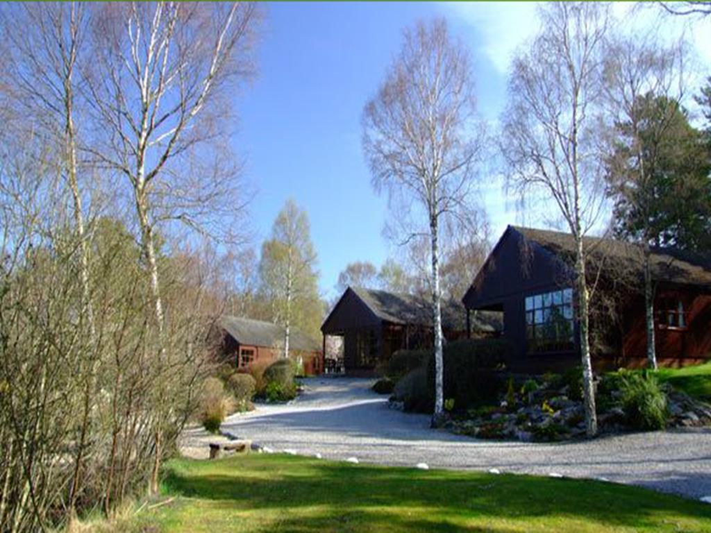 Tullochwood Lodges Форрес Экстерьер фото
